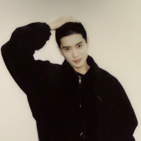 lilpwnjh's tweet photo. พี่ทหารจองยุนโอ🥺 แล้วเอาเศษผมที่ตัดมากองเป็นคำว่า 입대 แปลว่าการไปเป็นทหารอะㅠㅠㅠㅠㅠㅠ จะรออย่างอดทนนะแจฮยอน ขอให้แข็งแรงไม่เจ็บไม่ป่วย แล้วกลับมาหากันอย่างปลอดภัยนะ รักมากๆเลย♥️ https://t.co/QIhc2ZHDzh