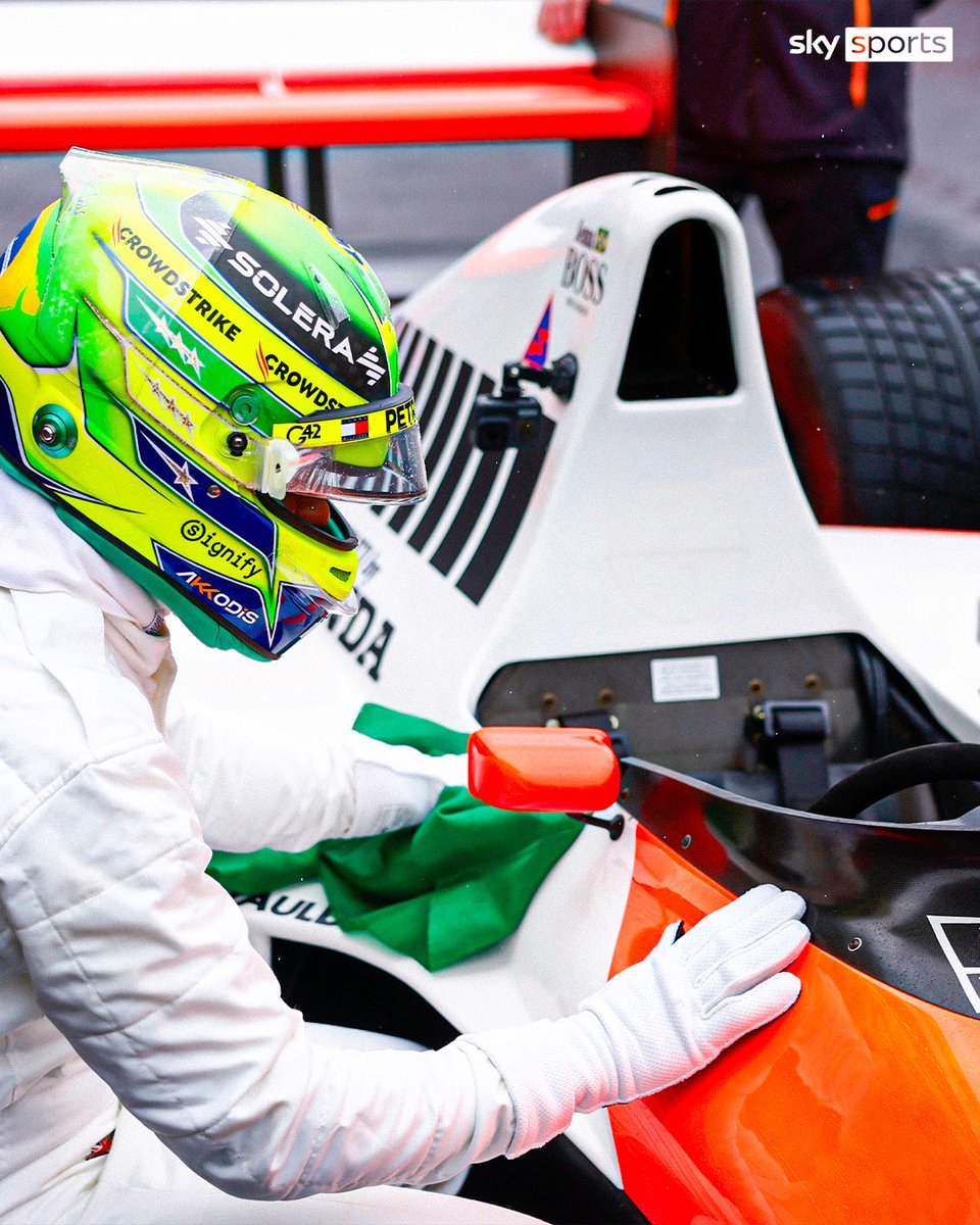 A moment Lewis Hamilton will never forget 💚💛