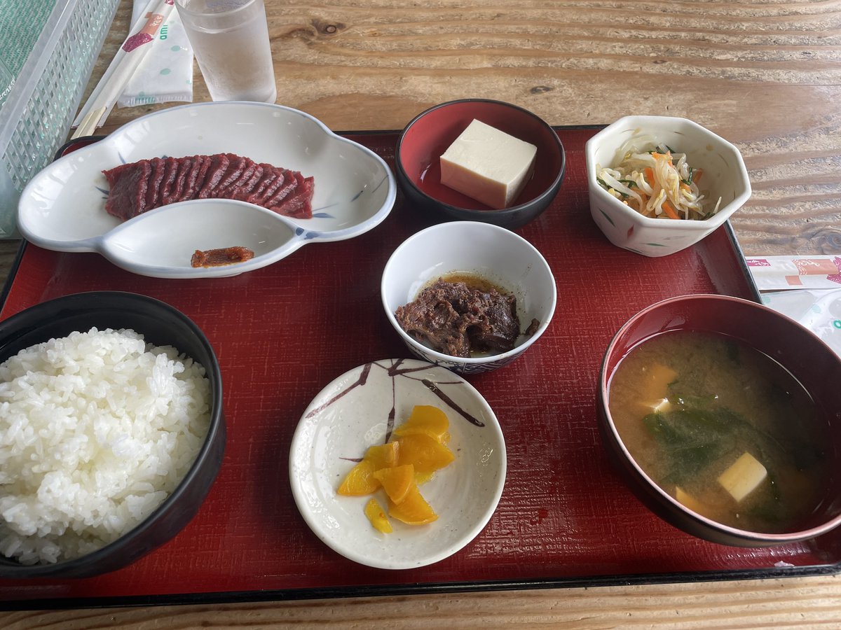 Chickenrider29's tweet photo. 先週スイスみたいな景色が広がってる所までツーリングした
約2ヶ月のバイクはクソ疲れた https://t.co/JXwvKECcqr