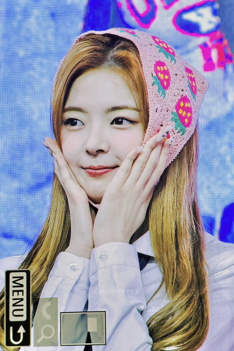 choipuppyz's tweet photo. 241103 감기조심하세요♡

#ITZY #있지 #LIA #리아 https://t.co/Avnqc0TKNB