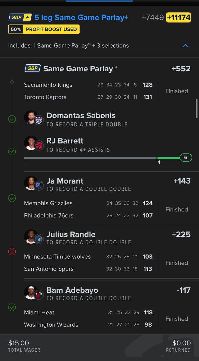 PZKA11's tweet photo. The pain of Randle not grabbing boards 😭 

#gamblingx #Parlay https://t.co/n8XmO1wRzG