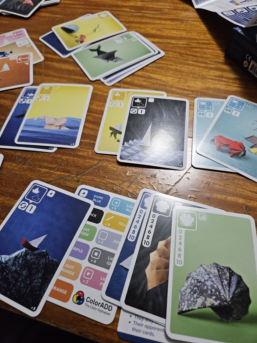 rgsunico's tweet photo. #SeaSaltAndPaper in real life! But I kinda miss BGA-assisted scoring 😅
#TAGSessions #TabletopGames #CardGames #BoardGames https://t.co/FmULdgn4Ki