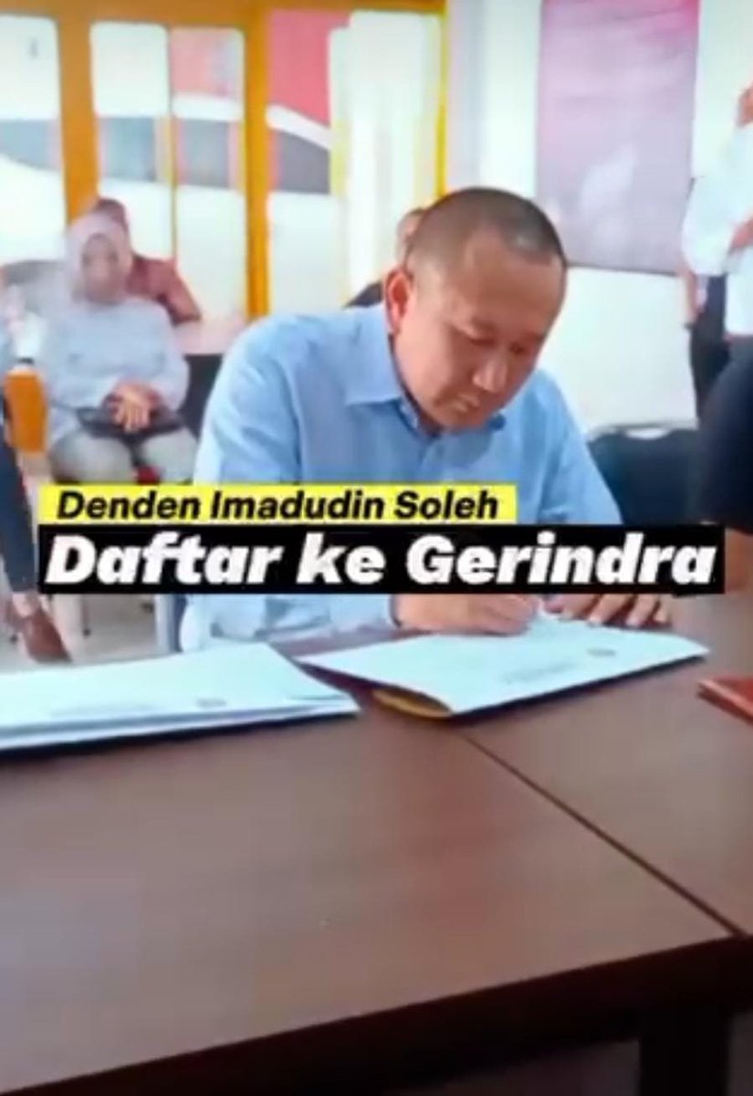 MurtadhaOne1's tweet photo. Denden Imaduddin karyawan komdigi yg jadi salah satu tersangka pelindung situs Judol https://t.co/5snNmNu2oi