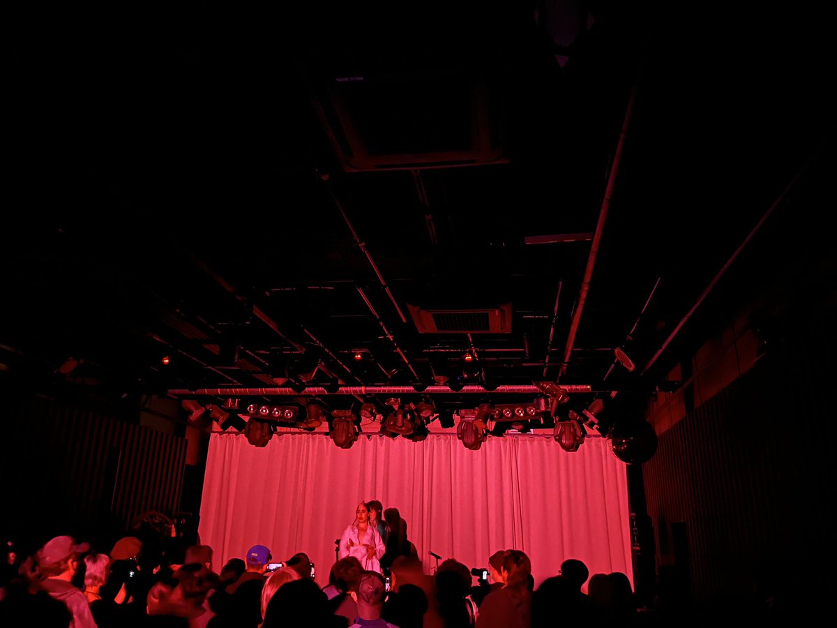bandobyul's tweet photo. [GALAPAGGOT : AMALGAMNATION] LIVE

퀴어 퍼포먼스로서의 콘서트라는 드문 현장

#넷갈라 #netgala https://t.co/wU4CdPg8pe