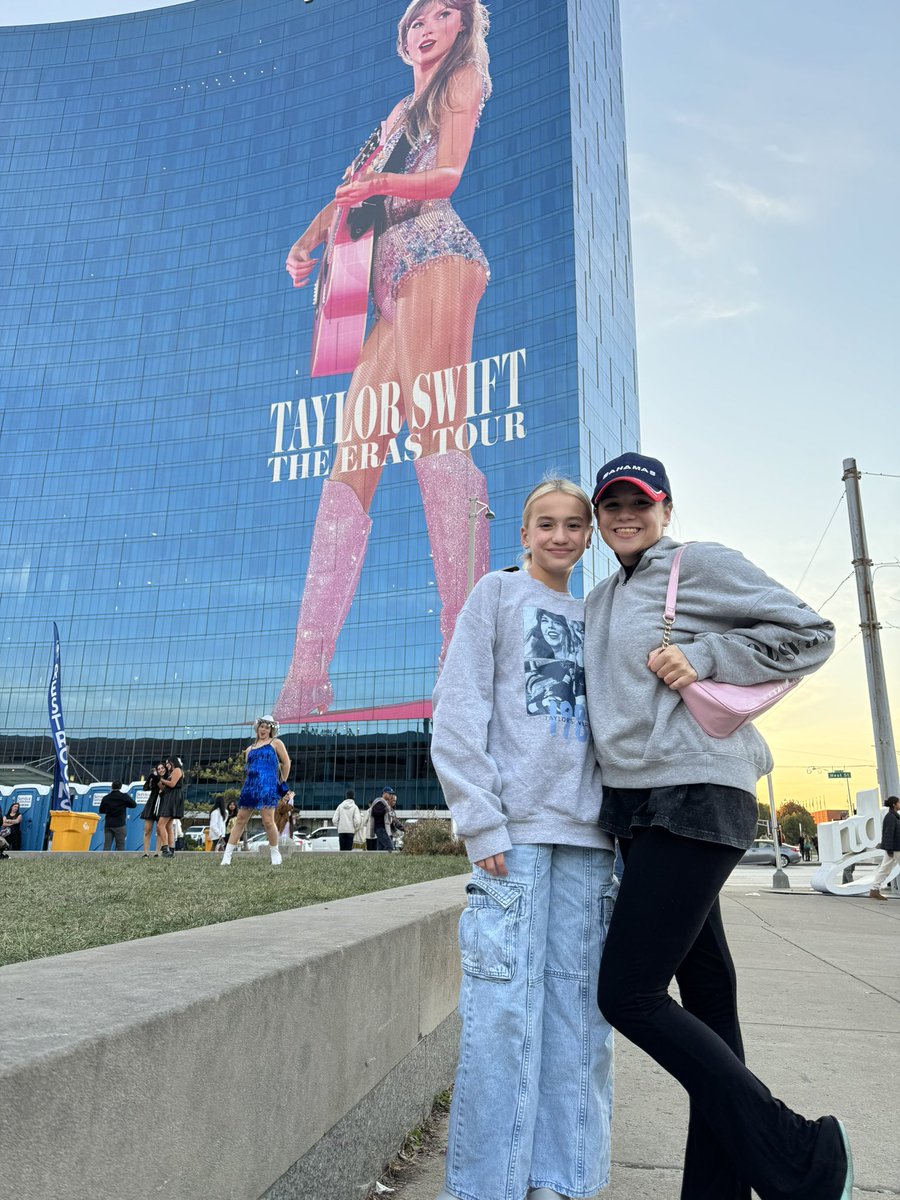 TashaDenton's tweet photo. @erastourticks @LucasOilStadium Fingers crossed!! Want to take my lil swiftie! https://t.co/wMssMcAeZ3