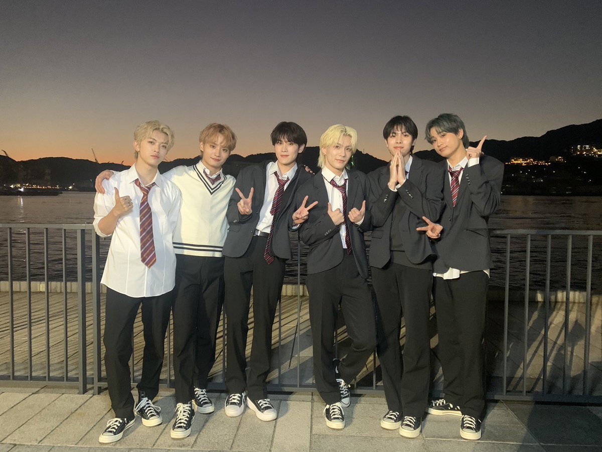 Lovefes LIVE」DAY1 2組目は #DXTEEN 💫 メンバーの大久保波留さんは