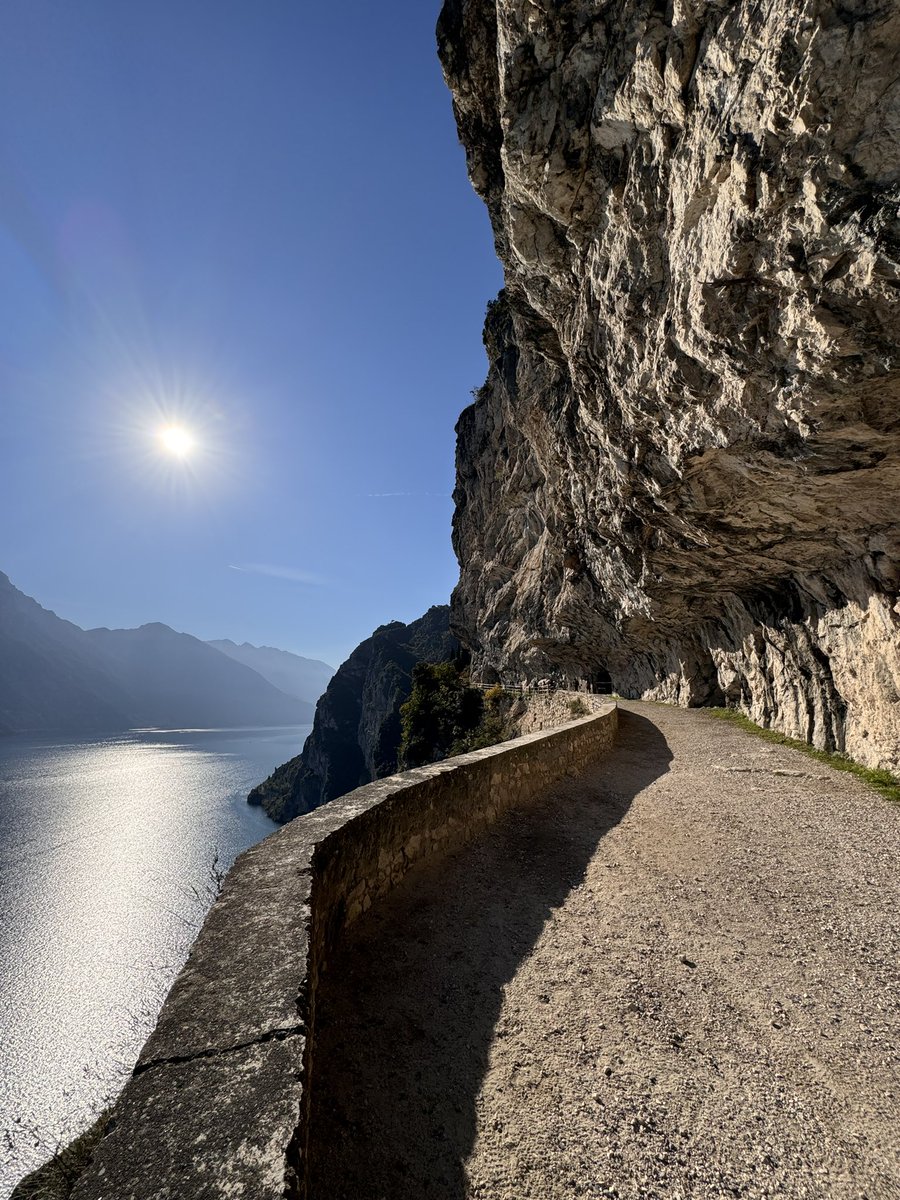 ildeltadivenere's tweet photo. Passeggiata ♥️#ponale #rivadelgarda https://t.co/uh8FX1cf3M