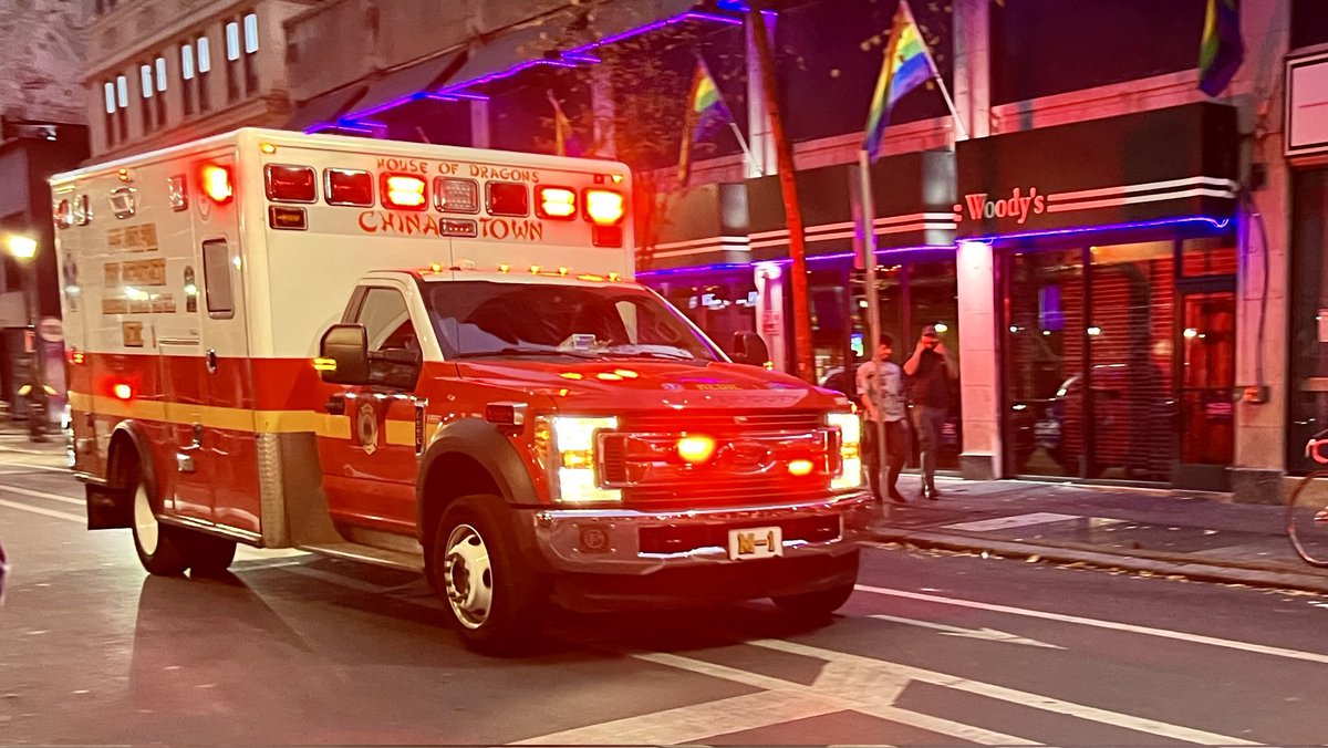 PhillyFireDept's tweet image. Daily totals for Saturday, November 2:
🚑: 791 EMS incidents
🚒: 178 fire incidents
🔥: 3 working fires
#PFDstrongtogether