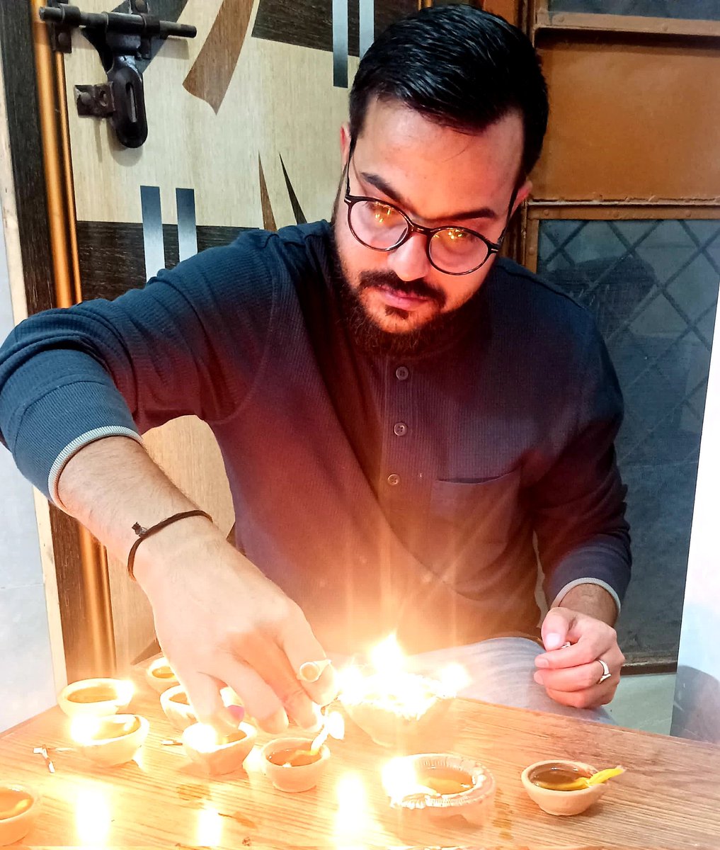 girdharithkr's tweet photo. Happy Diwali 🪔 https://t.co/NTxCuXcX1Y