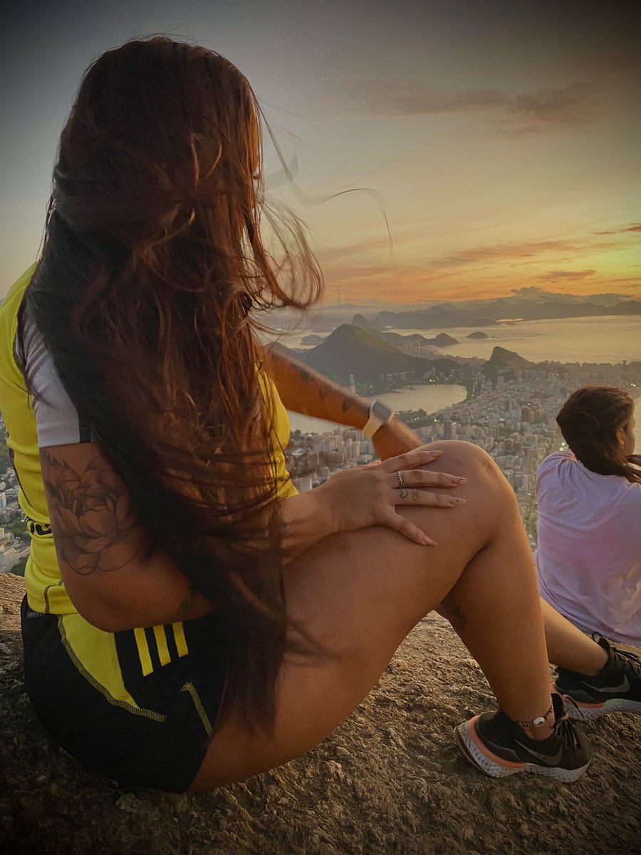 Designerliss's tweet photo. Que seja infinito 
Oque nos faz bem .✨🤍 https://t.co/LqtmaKvlI9