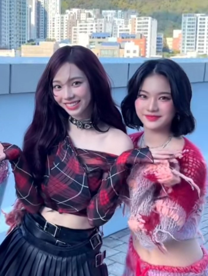 I say thank you gpt era for finally giving  my karina × isa twins agenda come into life 🙇