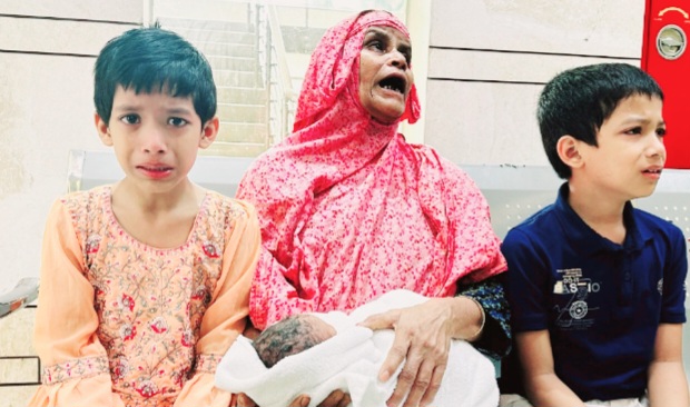 জামালপুরে সিজারের সময় নাড়ি কেটে ফেলায় প্রসূতির মৃত্যু