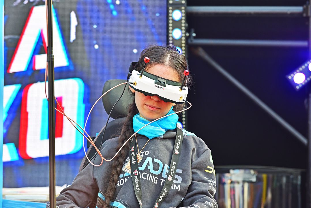 drones_fai's tweet photo. 🤩 Winners of the 2024 FAI World Drone Racing Championship: 
FEMALE
🥇 RIZZO Luisa (ITA)
🥈 WANNAPONG Wanraya (THA)
🥉 LUO Yimeng (CHN)
Full results: https://t.co/xUGL6Jsfa1
🤩 👏👏👏 Congratulations to the winners and to all the participants!
#drones https://t.co/0P08BeRt2I