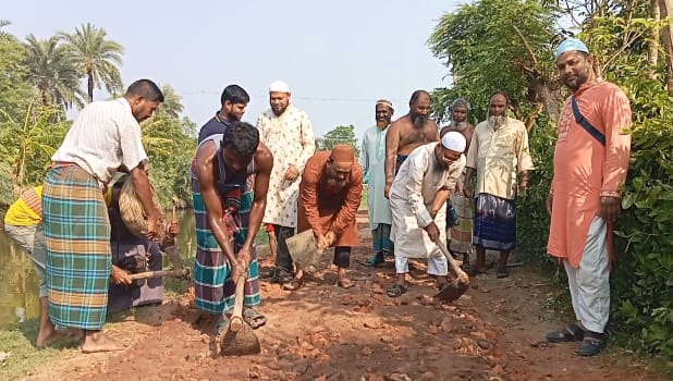 কুলিয়ায় বেহালরাস্তা সংস্কার কাজে বাংলাদেশ জামায়াতে ইসলামী