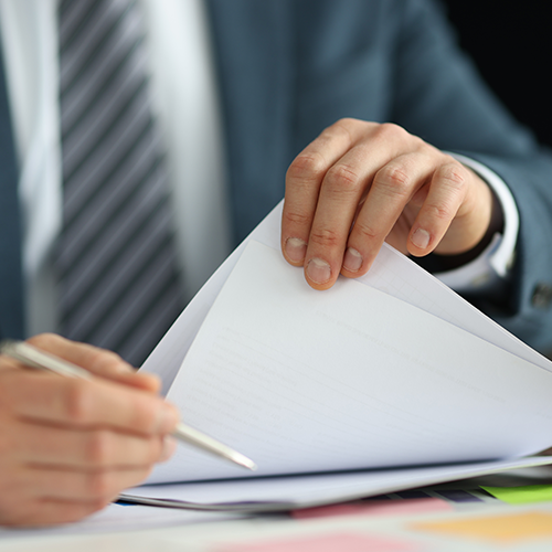 What is indemnity and how can it support you? Dr James Foster, Deputy Dental Director and Head of Dental Services, highlights the key differences between indemnity and insurance in the latest Riskwise Asia ➡️ bit.ly/3BR71ij 

#dentalprotection