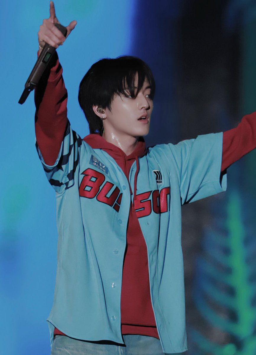 nessavis515's tweet photo. I mean-
How can someone look so fine like these two with their baseball outfit 🫠
•Haerin & Haruto•
#flyfairy #nessavis #HARUTO #하루토 #ハルト #HAERIN #뉴진스 #해린 #TREASURE #NewJeans #treajeans https://t.co/G7sqeaPOcL