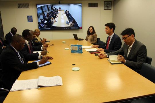 IMF approves $253M ECF for #SierraLeone, praising economic reforms for stability, poverty reduction, and inclusive growth. Finance Minister Bangura reaffirms commitment to transparency. #IMF  #PublicFinance #DebtSustainability  #EconomicReforms
mof.gov.sl/the-executive-…