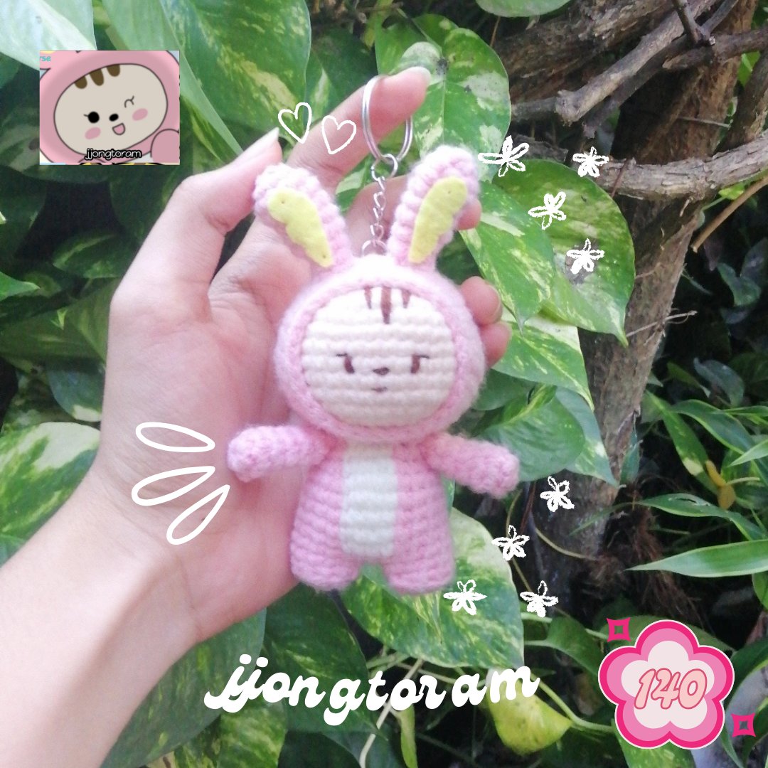 시작🌜𖧷 pink dino available ✨ tweet media