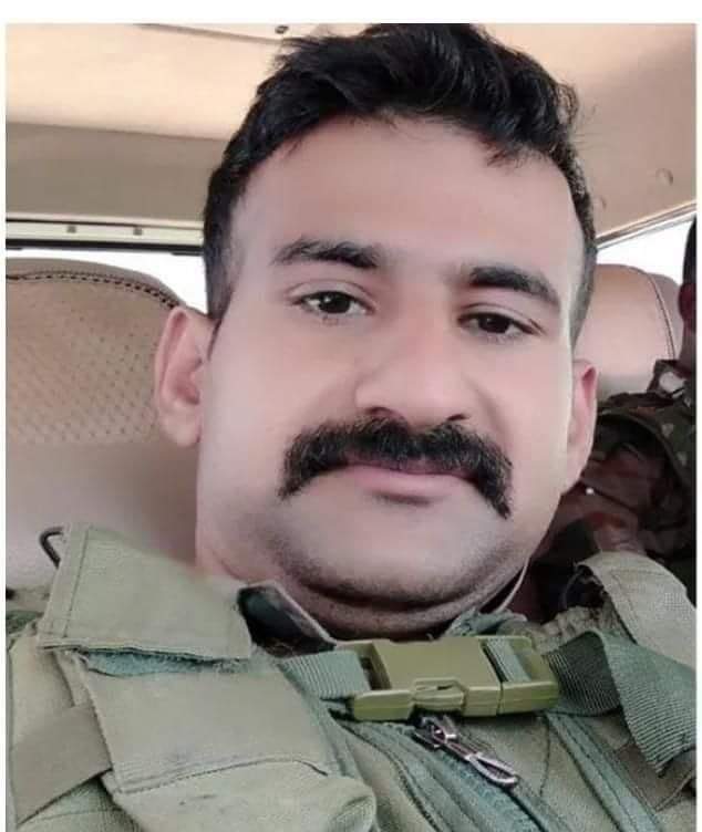 संपूर्ण जाट समाज और देश भर के हिंदुओं के लिए बेहद दुखद खबर ।।

जम्मू कश्मीर में मुगल आतंकवादियों से मुठभेड़ के दौरान ।।भारतीय सेना का लड़ाका ।। मुजफ्फरनगर निवासी भाई विवेक देशवाल वीरगति को प्राप्त ।।

आज जाट एसोसिएशन और देश भर के हिंदुओं की तरफ से भाई विवेक देशवाल की वीरगति को
