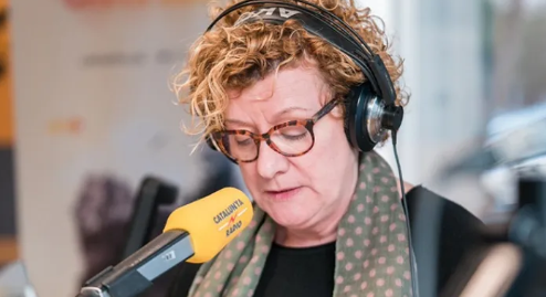 🔴 EN DIRECTE Neus Bonet tanca una llarga trajectòria amb l'últim informatiu a Catalunya Ràdio 

catradio.cat/catinfo