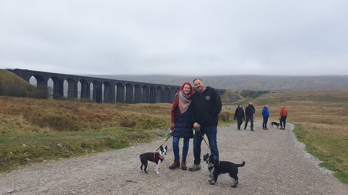 Cheeky little overnighter....and relax 🚐🐶🍺🙌 #ribbleheadviaduct #vw #vanlife #onelifeliveit #relax #chill