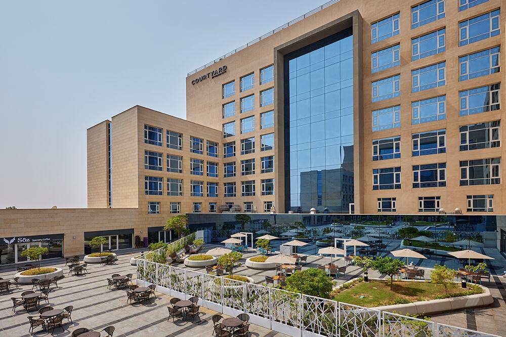 jubailcourtyard's tweet photo. Exciting news! Join us at our Open Terrace coffee bar starting from Nov 7, daily 5 PM - 11 PM ! #CourtyardJubail #CoffeeLovers.

رجعنا لكم !  حياكم الله في شرفة الفندق من 5 العصر الى 11 المساء https://t.co/srjCwVPVlo