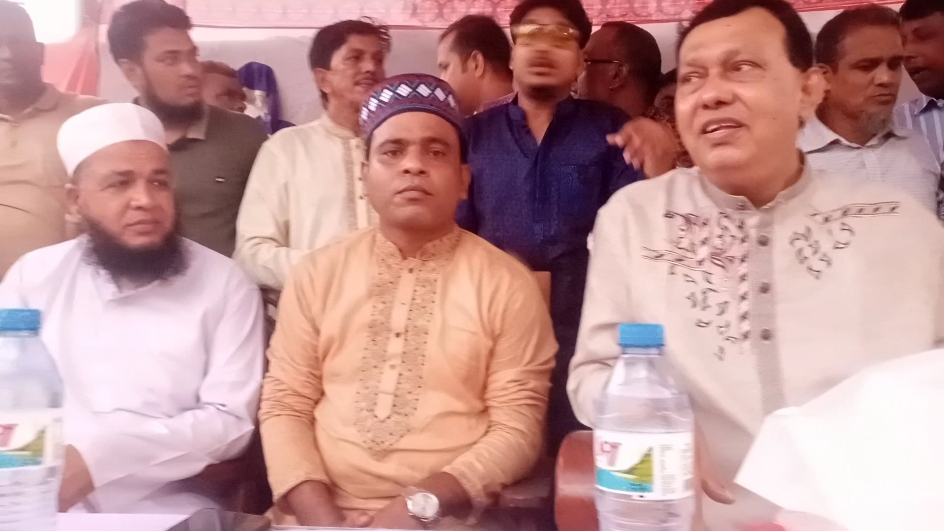 হোসেনপুরে বিএনপির গণসংযোগ ও পথসভা