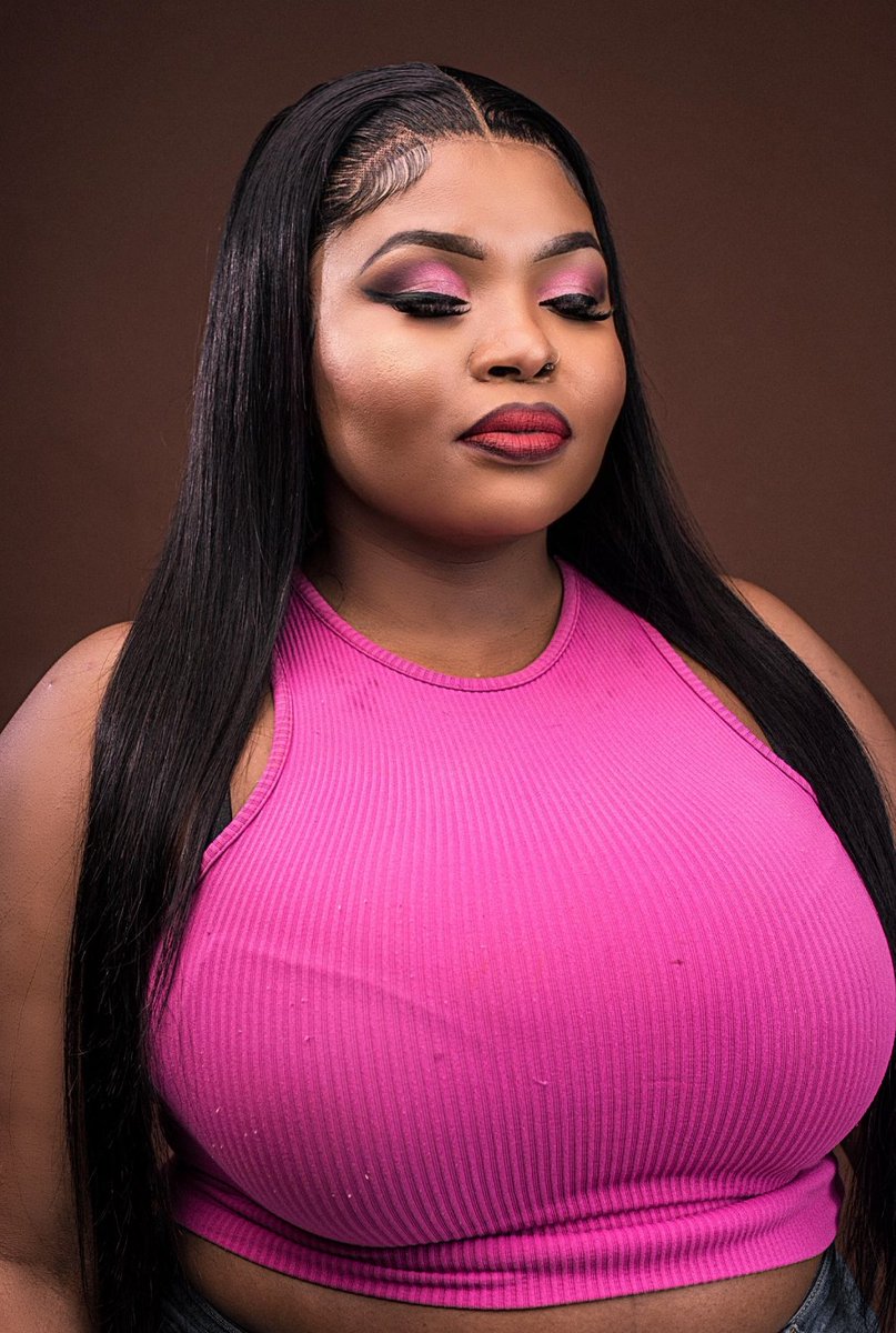RelicThapelo's tweet photo. Elegance is the only beauty that never fades.

Hair:@mysecretdrawerhair
Makeup:@mysecretdrawer1
Muse:@thatangy &amp; @mysecretdrawer1
📸:@RelicThapelo

#fyp #photooftheday #BeautyInConfidence #CurvyAndProud #PlusSizeBeauty https://t.co/ocwbQvkPNm