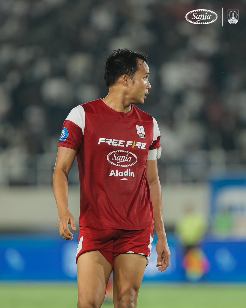 persisofficial's tweet image. Potret aksi Laskar Sambernyawa pada babak pertama. 📸🔴

#SaniaxPERSIS | #PERSISPSS