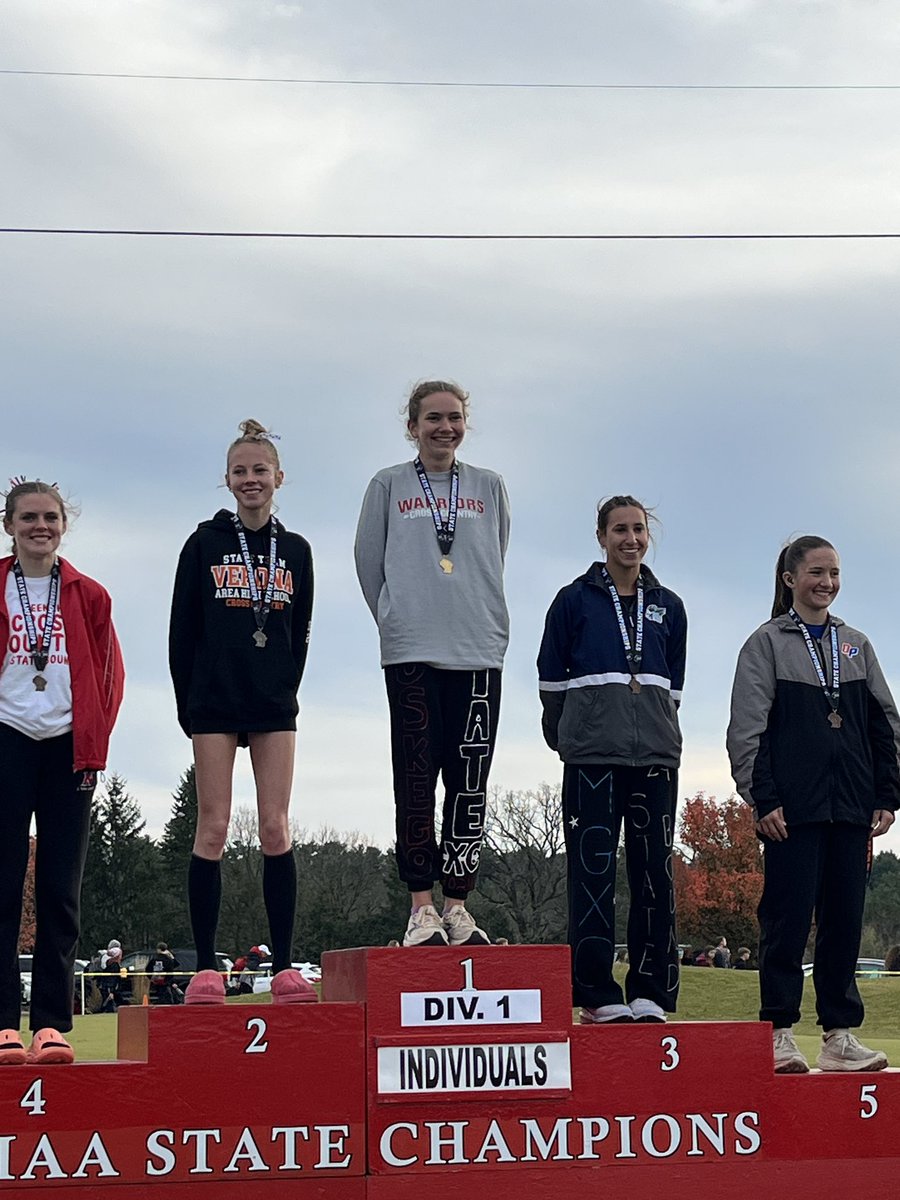 Congratulations Cross Country Girls, Parker Fons and especially ELLA ANSCHUTZ- back to back State Champion!!