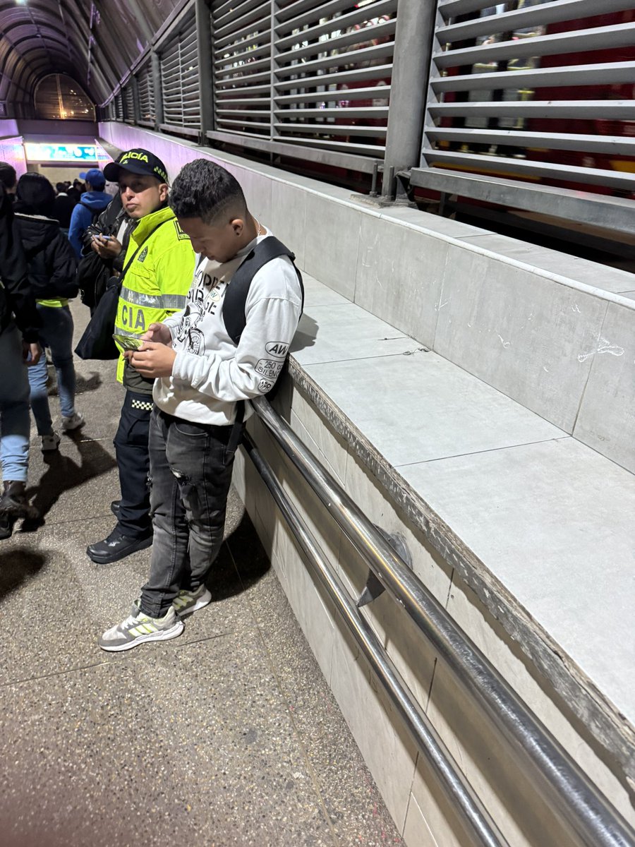 Colombia Oscura tweet media