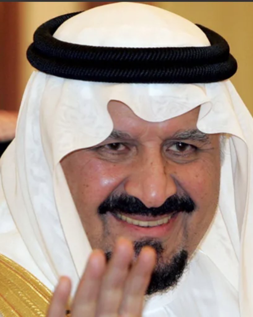 Abdllelah1's tweet photo. #سلطان_بن_عبدالعزيز 

{جعل قبرٍ ضم جسمك وغطاَك روضٍ من الجنة تمايل زهوره}
اللهم ارحم #سلطان_بن_عبدالعزيز واجعل قبره خير منازله بعد الجنه. #التجنيد_الموحد #وزاره_الدفاع https://t.co/jkA1KqvIkK