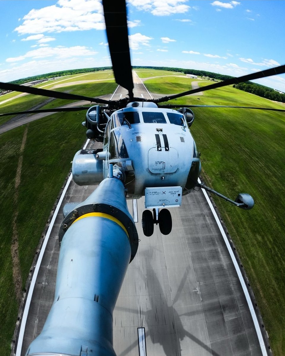 RAF_Luton's tweet image. Fact of the Day: The SeaKing helicopter is the only helicopter in the world fitted with a "selfie stick" to make producing social media posts easier for the modern aircrew, on average an aircrew has 717.5 followers on Social Media platforms

Photographed from a Canberra