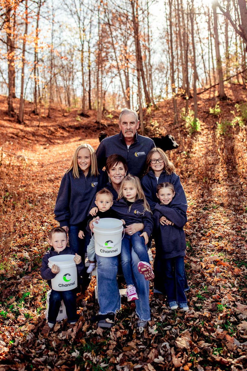 My mom and dad got the grandkids outfitted in <a href="/AgKitchel/">Kitchel Ag Solutions</a> gear and got some pics with them. I’m biased but I think there’s some pretty cute spokes people repping that Kitchel Ag brand! 
<a href="/ChannelSeed/">Channel Seed</a> &amp; <a href="/bw_fusion/">BW Fusion</a>