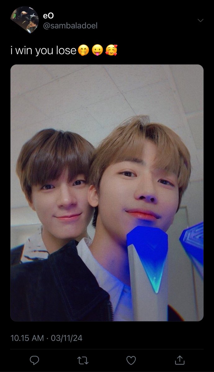 nomin few tweet au

; the winner?