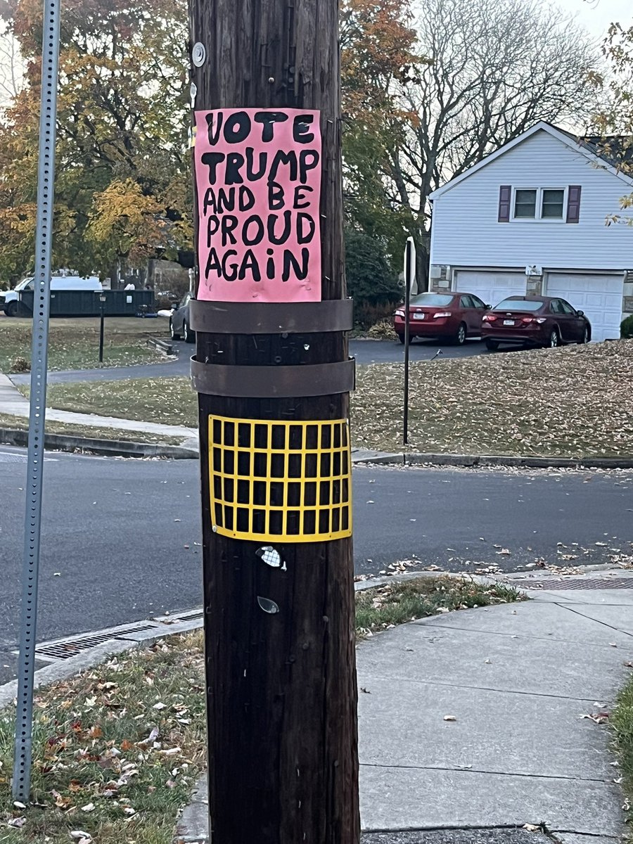 johnny_basher's tweet photo. @acnewsitics Also in PA.  …fucking weirdos out here in bucks county. Imagine making these home made signs. Lunatics. https://t.co/YgRJ19nDaS