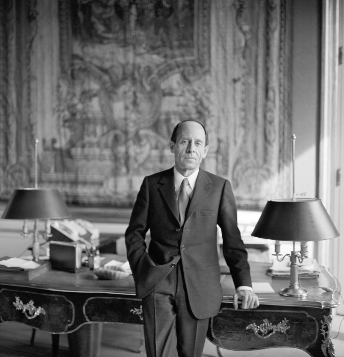 AGaullisme's tweet photo. Fidèlement gaulliste🇫🇷 et très proche de #GeorgesPompidou qui le nomme Secrétaire général de la présidence de la république, le 20 juin 1969,#MichelJobert fut ensuite Ministre des Affaires étrangères des Gouvernements de #PierreMessmer du 4 avril 1973 au 27 mai 1974. @IG_Pompidou https://t.co/P9LdqyALal