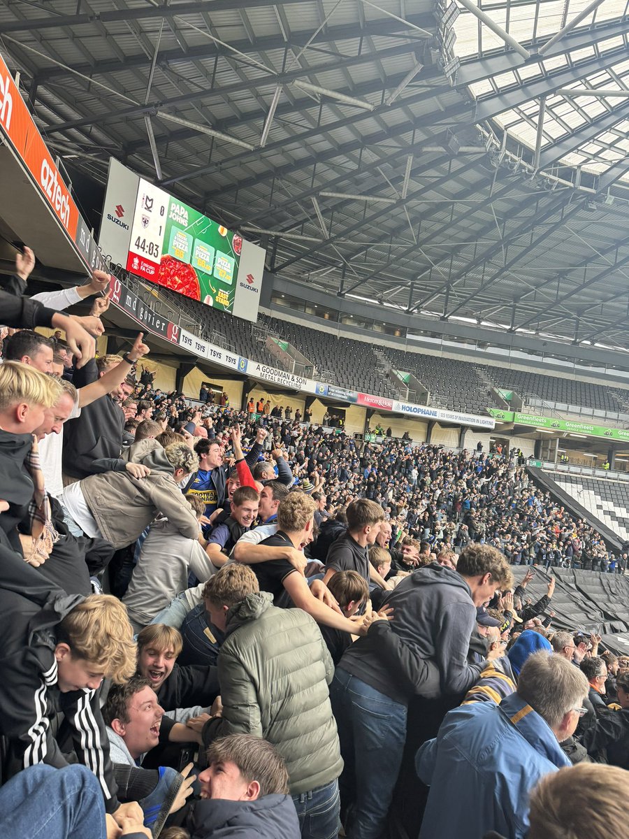 chandel_aki's tweet photo. Hang it in the Louvre. #afcw https://t.co/XPYG0eXXlh