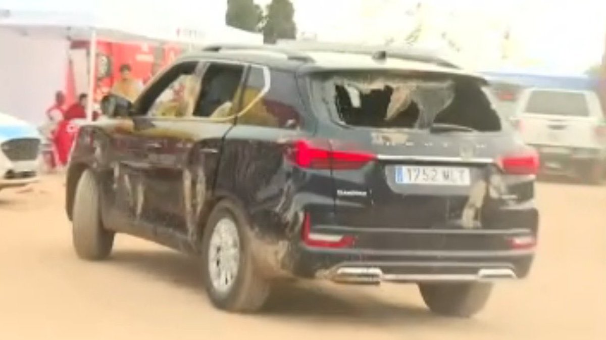 🔴El coche de Pedro Sánchez. 

HISTÓRICO.