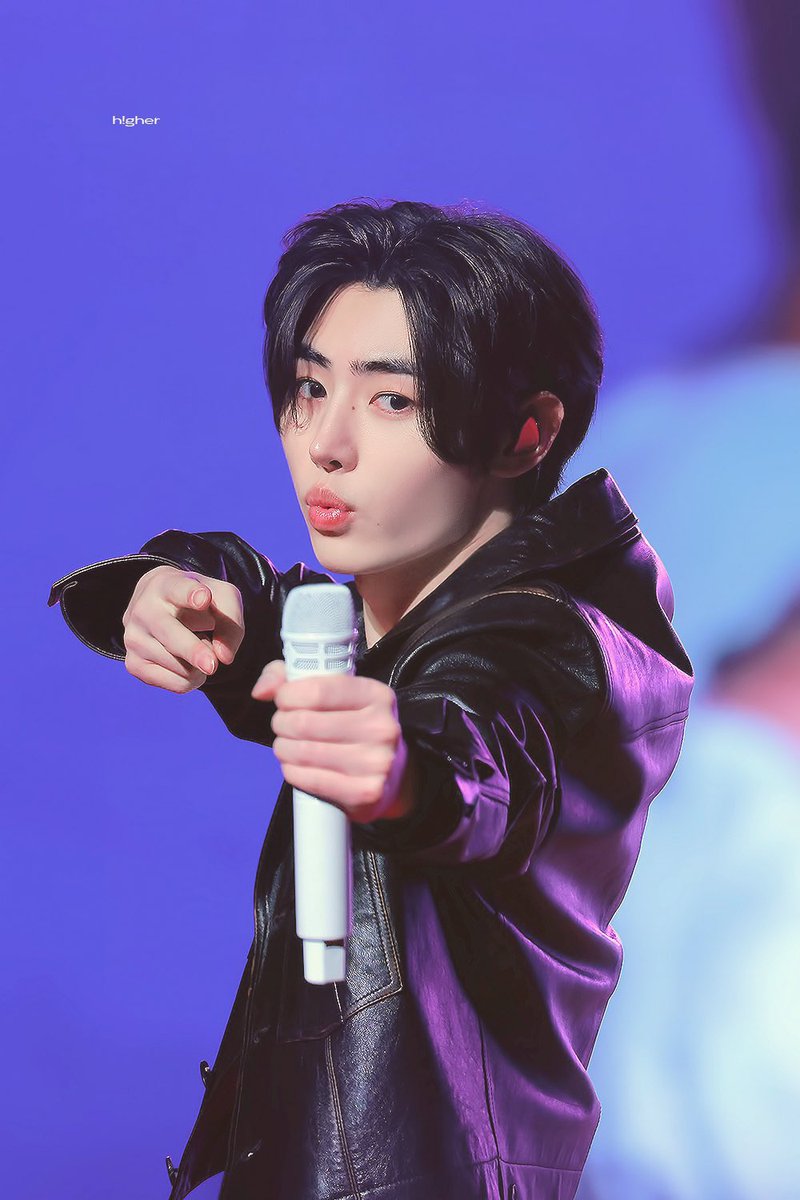 I vote for #enhypen on #2024MAMAVOTE