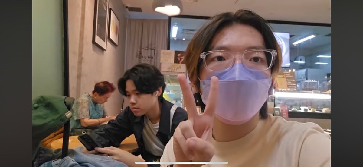 datsuzoku99's tweet photo. #Axel1stVlog #Axelots 
 
Axelll yaampun🥲 i really enjoyed your vloggggg😍😍 11 minutes passed before i know it.. nontonya gabisa sekaliiiii soalnya seru bangettt mana kamu lucu banget ya Tuhannn🥲🫶🏻 semoga ada next vlog lagi ya, mau liat keseruan kamu lagi💗 https://t.co/aENm6ochk2