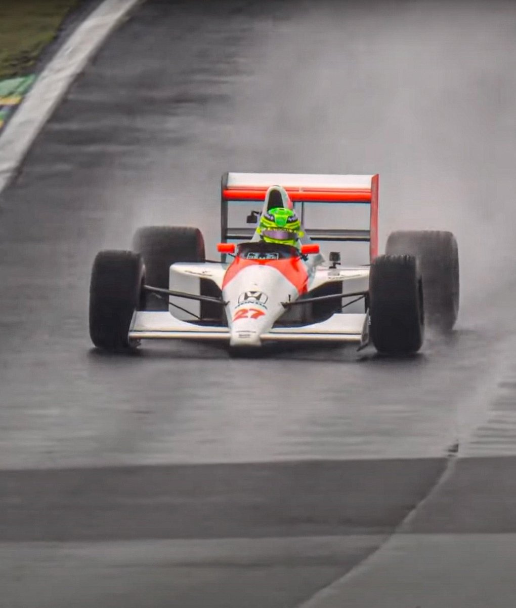 blog_formula1's tweet photo. ICÔNICO. HISTÓRICO. INACREDITÁVEL. https://t.co/UTsSjmFmEo