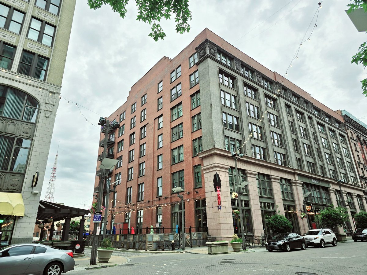 vintiga's tweet image. Random Corner

#RandomCorner #RandomSpot #Downtown #DowntownStLouis #StLouisWalkAbout #Outside #WalkAbout #PhotographyIsArt #Photography #ColorEdit #Preset #GalaxyS #GalaxyS24Ultra #GalaxyS24 #GalaxyS24Photography