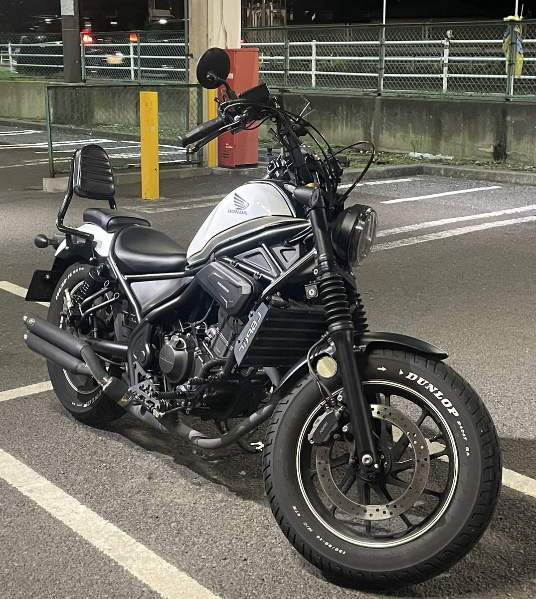 ReBruce250's tweet photo. レブル250ってかっこいいなぁ😊
#レブル250
#バイク仲間
#かっこいい https://t.co/Ep88nFPLoD