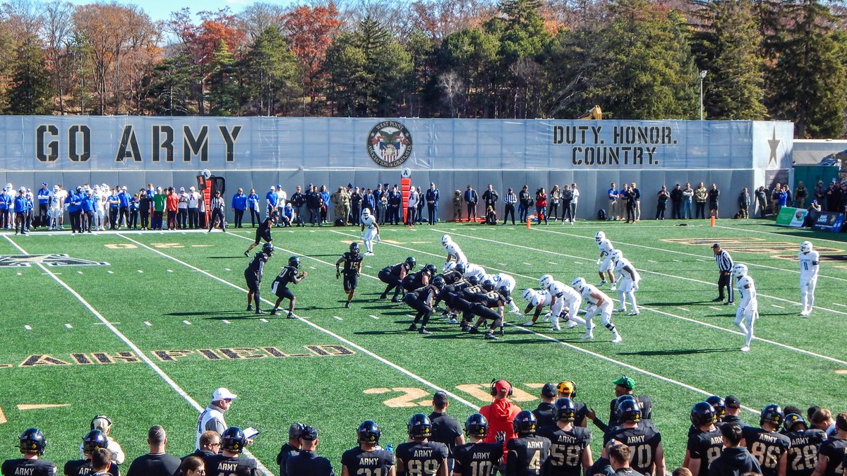 asforfootball's tweet photo. Quick Thoughts: #ArmyFootball Runs Over Air Force & Stays Perfect
#GoArmy #BEATNorthTexas #AFvsARMY #CollegeFootball
https://t.co/f3zCLbBJB0 https://t.co/dh6FPDJcRy