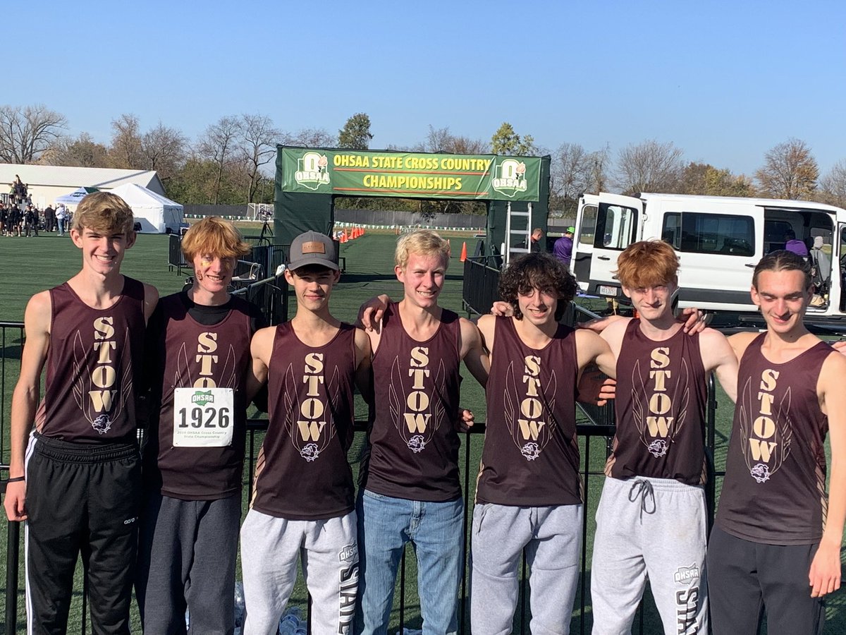 CoachJK2's tweet image. Congrats to our Stow Running Bulldogs!  They finished 17th at yesterday’s State Championships!  Great way to finish out a historic season!  #strongertogether  #speedkills