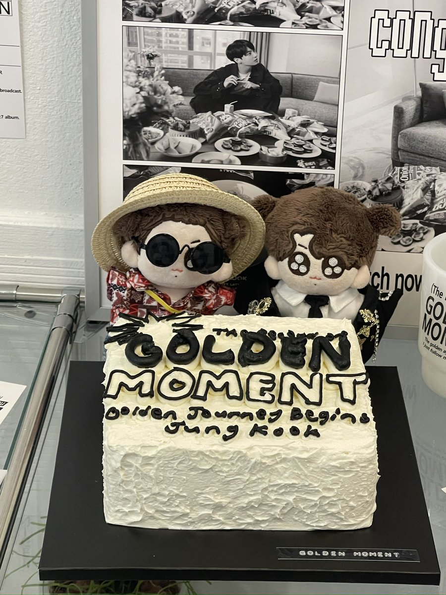 feiyangcao1's tweet photo. 골든 1주년 축하해
🖤🤍🖤🤍
#1yearwithgolden 
#정구기의_골든_모먼트
#정국아_골든_일주년이래 https://t.co/6c5HRONloT