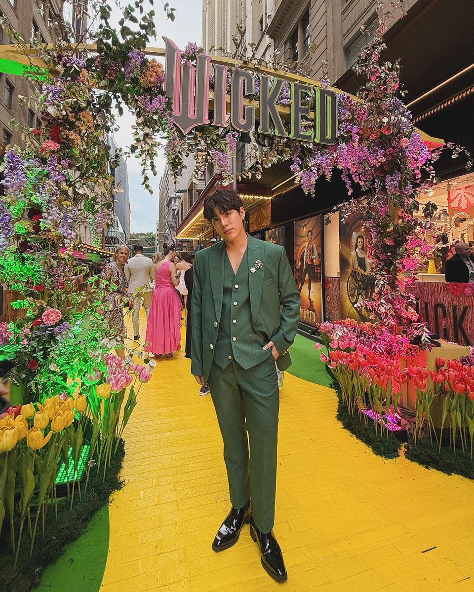 stellverryfied's tweet photo. STELL IG UPDATE 

Happy kid 🥰 Thank you for inviting him, @UniversalPicsPH ✨️

STELLebration of WICKED Dreams
@stellajero_ #Stell
#StellTheWickedWorldPremiere

@SVOfficialSH @SVWorldchapter @StelliteVF https://t.co/u0dJioSsoe