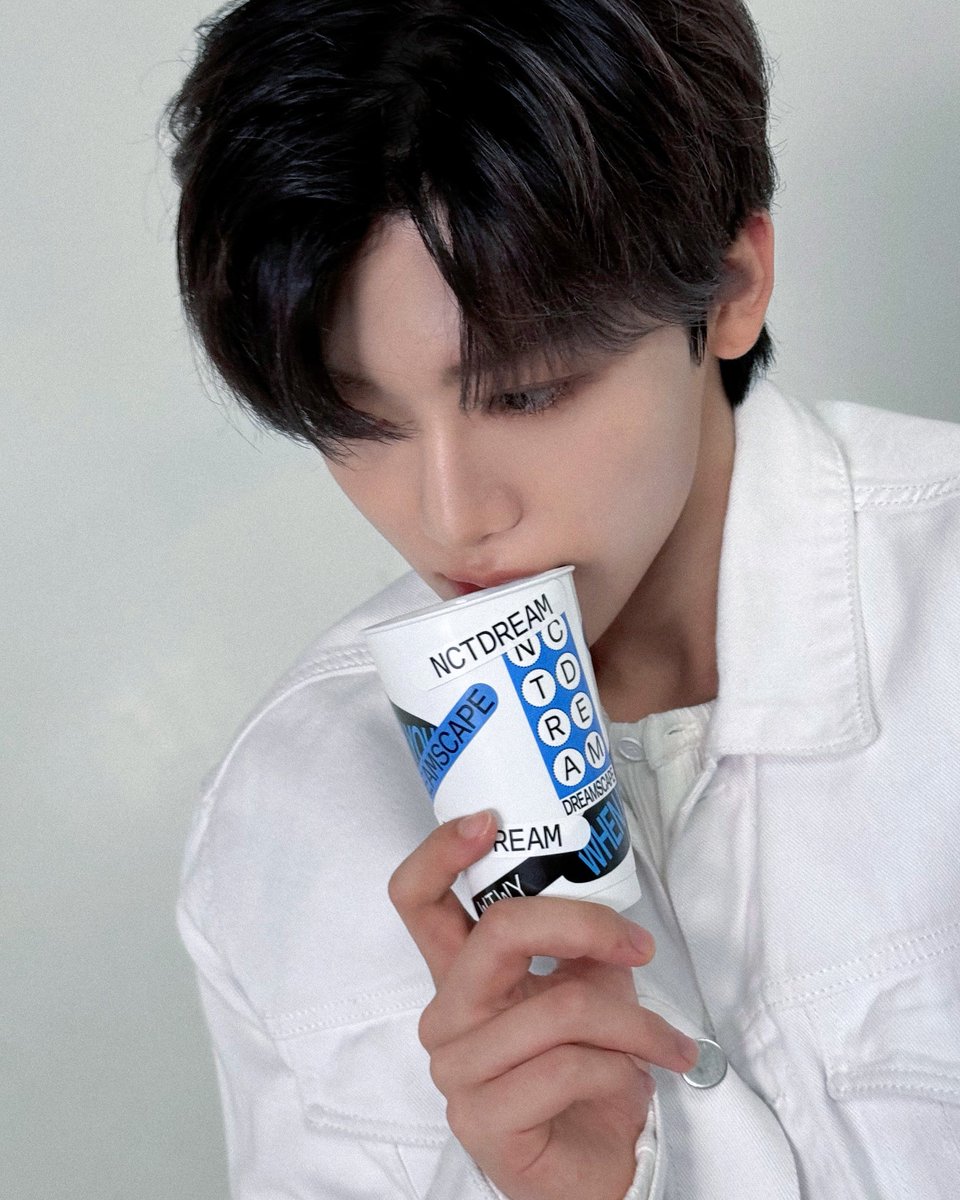 Behind / DREAM-STICKER With #JAEMIN 

#NCTDREAM #DREAMSCAPE
#NCTDREAM_DREAMSCAPE