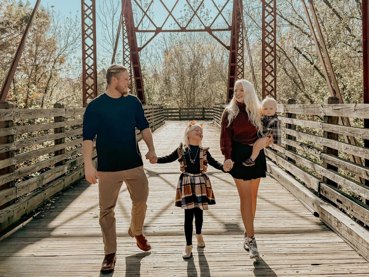 Mike_Engleman's tweet photo. Lord, thank you for the incredible blessing of being a husband and a father. It is a gift beyond anything I ever imagined. #family #BlessedAndGrateful https://t.co/8sBIgZfTbE